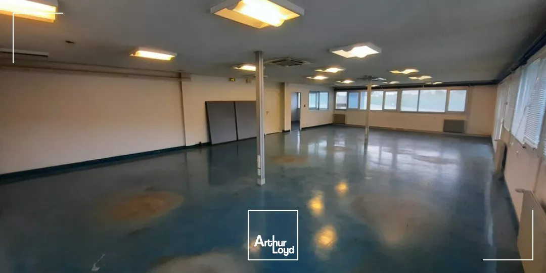 A LOUER ROMAGNAT BUREAUX 130M² 