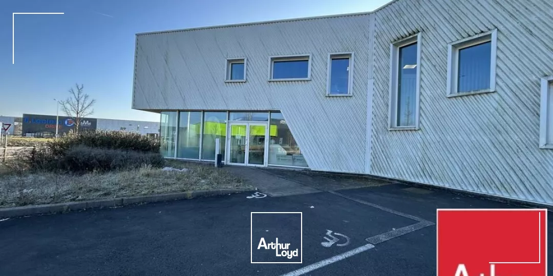 LOCAL D'ACTIVITE - ENTREPOT à LOUER de 1200 m²