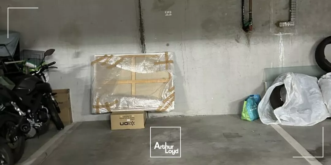 BUREAUX à VENDRE de 65 m²