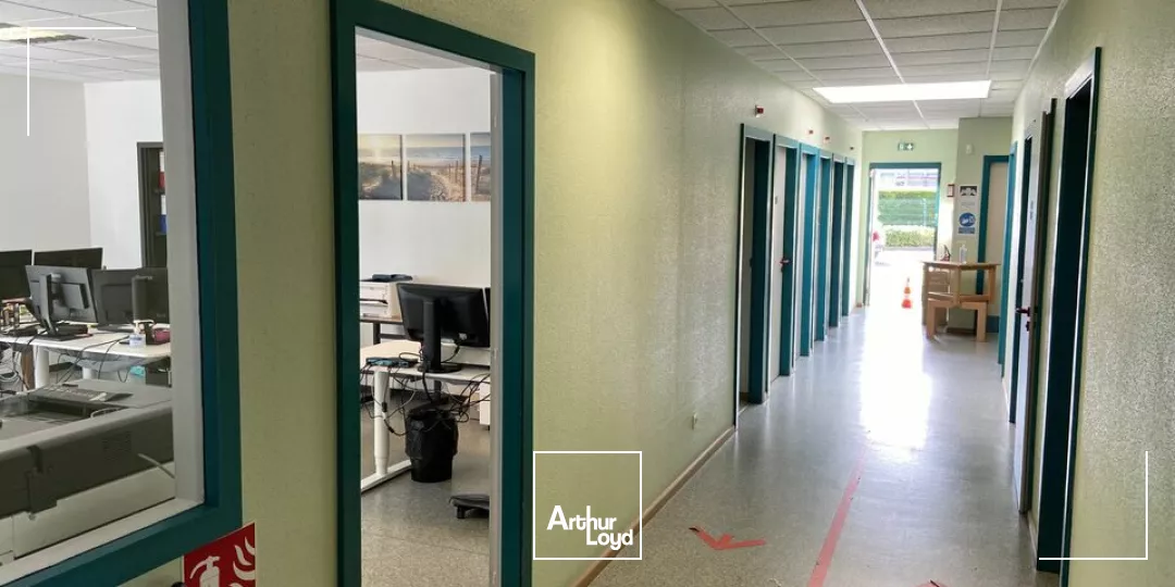 BUREAUX à VENDRE de 450 m²