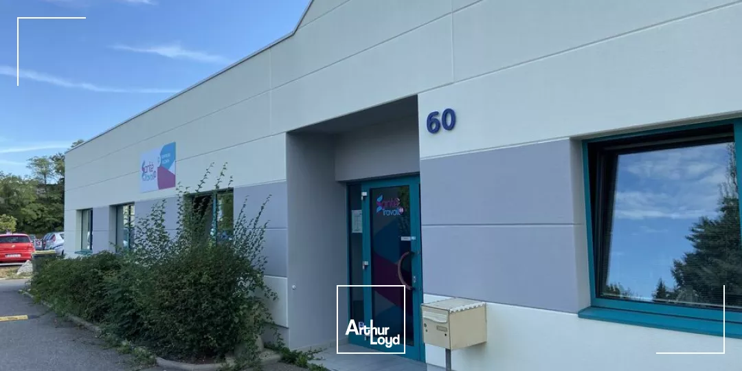 BUREAUX à VENDRE de 450 m²