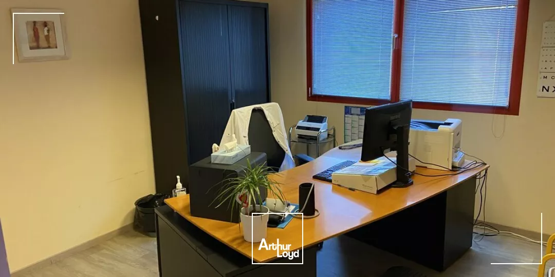 BUREAUX à VENDRE de 559 m²