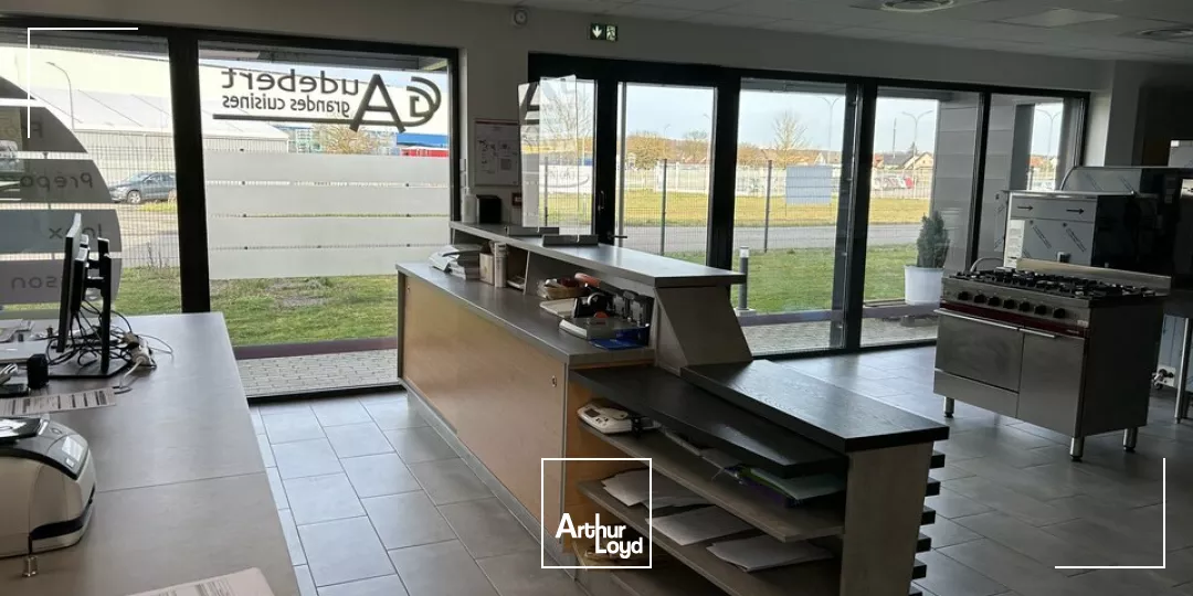 LOCAL D'ACTIVITE - ENTREPOT à LOUER de 1350 m²