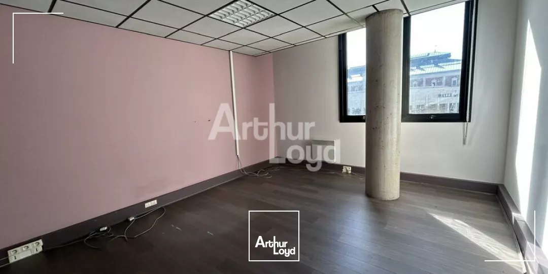 BLOIS - LOCATION BUREAUX 86,44 M² - QUARTIER ADMINISTRATIF
