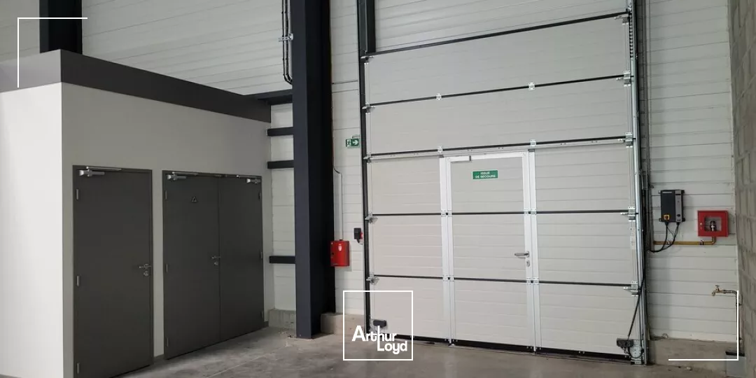 LOCATION LOCAL ACTIVITE 10mn LE MANS SUD