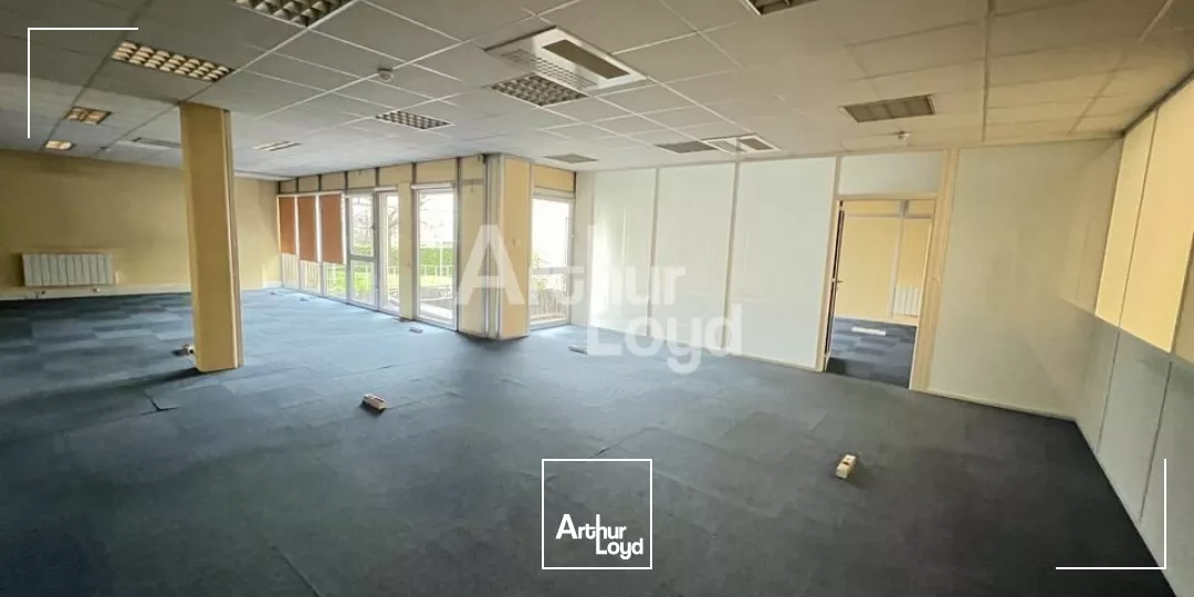 CESSON SEVIGNE - IMMEUBLE DE BUREAUX A VENDRE - 1 878 M²