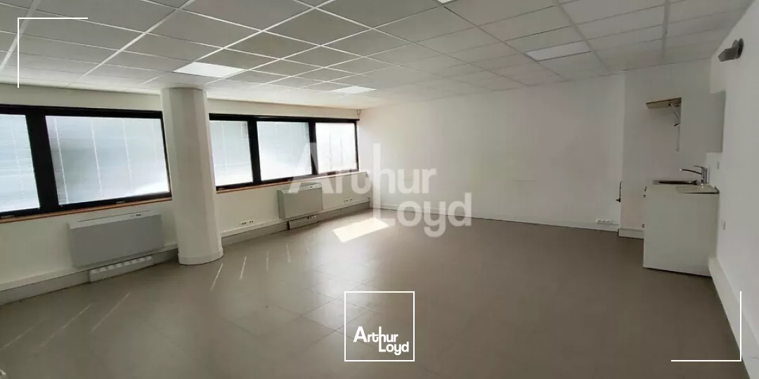 Bureaux à louer - plateaux divisibles à partir de 153 m²