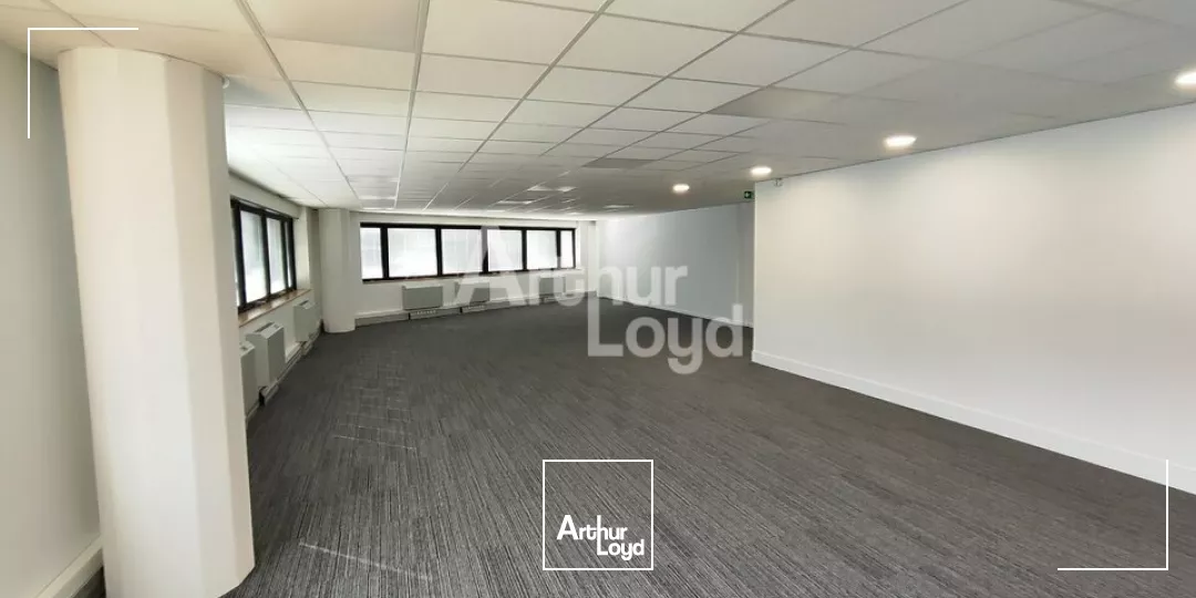 Bureaux à louer - plateaux divisibles à partir de 153 m²