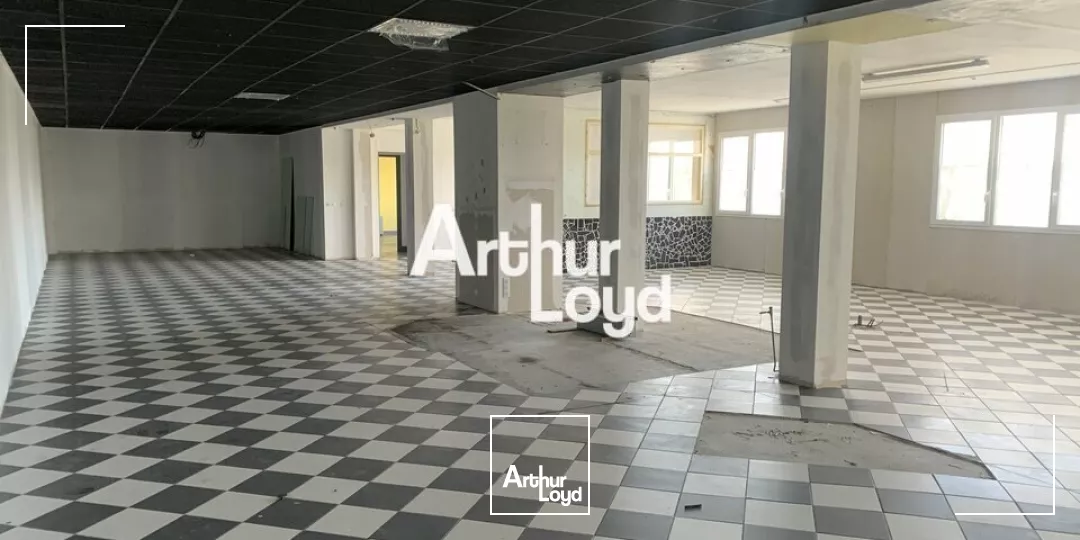 Montluçon Zone Artisanale Calme Bureaux et dépôt à louer