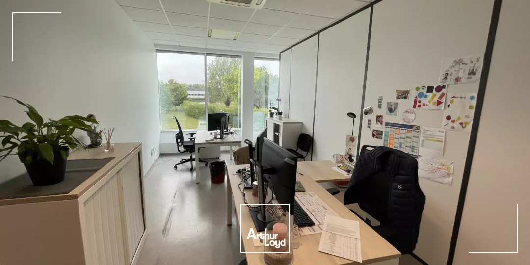 A LOUER BUREAUX 460 M2 LACROIX SAINT OUEN - PARC TERTIAIRE