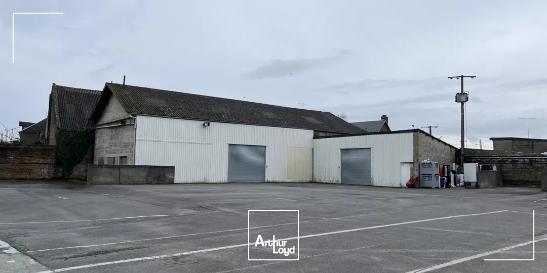A LOUER - LOCAUX D'ACTIVITÉ/STOCKAGE - 365 M2 - ORIGNY -STE-BENOITE