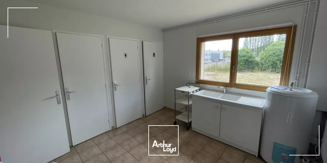 A LOUER - LOCAL D'ACTIVITE INDEPENDANT 