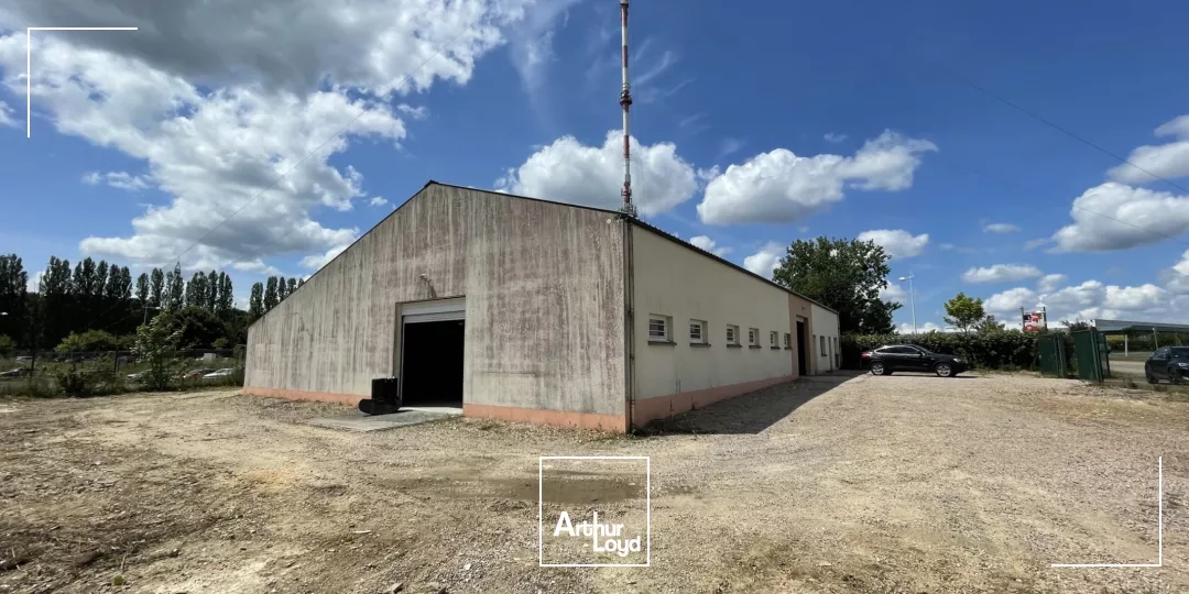 A LOUER - LOCAL D'ACTIVITE INDEPENDANT 