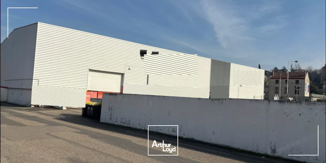 Locaux commerciaux à louer à L'HORME 42152