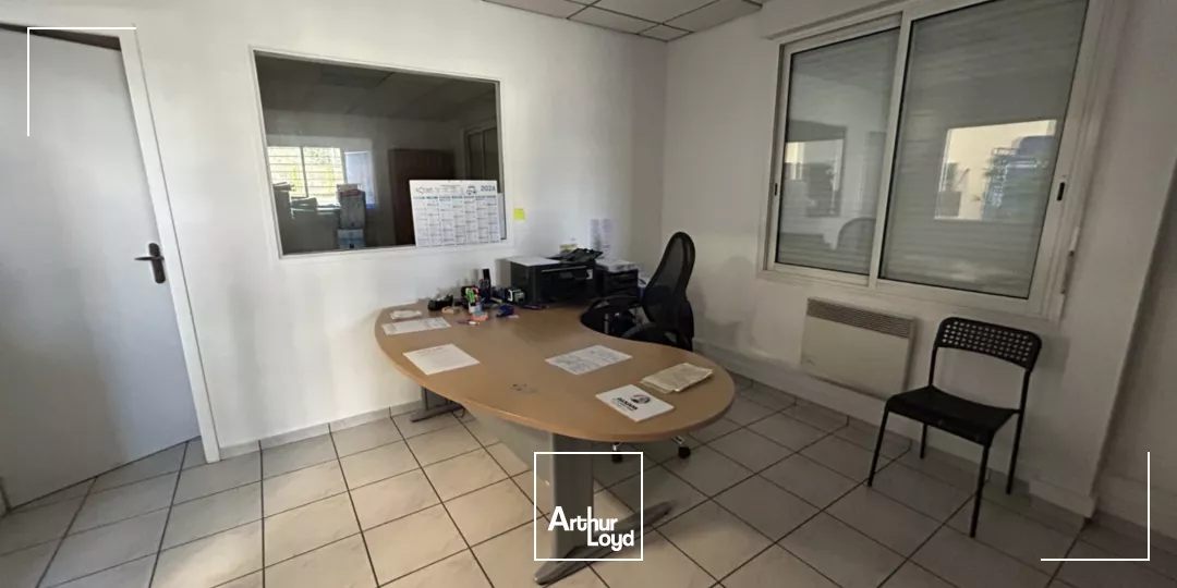 À louer : entrepôt / local d'activité - 587 m² - Saint-Herblain - axe Nantes / Saint-Nazaire