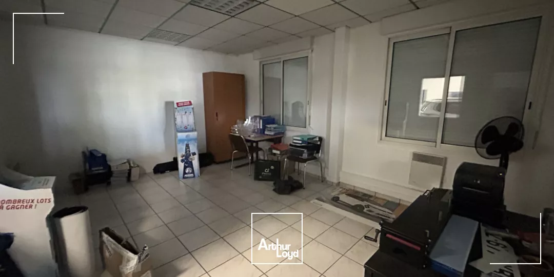 À louer : entrepôt / local d'activité - 587 m² - Saint-Herblain - axe Nantes / Saint-Nazaire