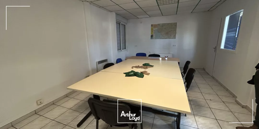 À louer : entrepôt / local d'activité - 587 m² - Saint-Herblain - axe Nantes / Saint-Nazaire