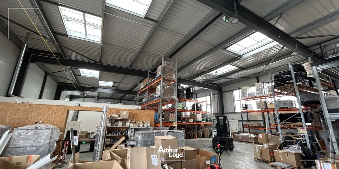 Bureaux à louer à SAINT JEAN D'ILLAC 33127