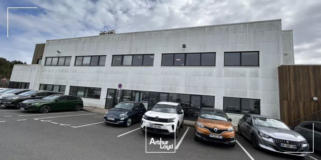 Bureaux à louer à SAINT JEAN D'ILLAC 33127