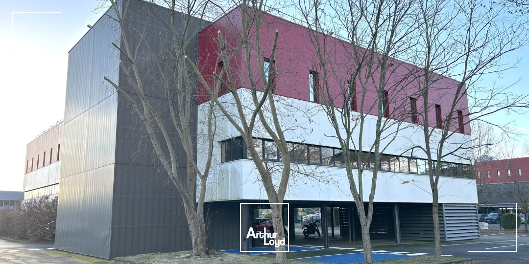 A louer - 1053 m² de bureaux - Mérignac Kennedy