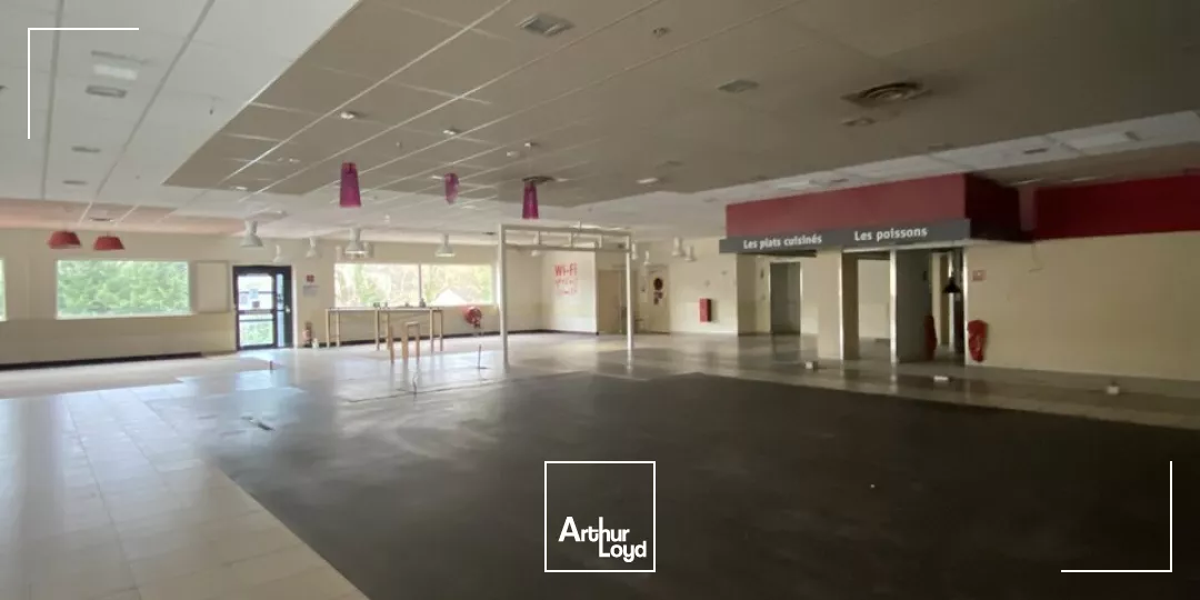 LOCAL COMMERCIAL location à LAGUENNE-SUR-AVALOUZE 19150