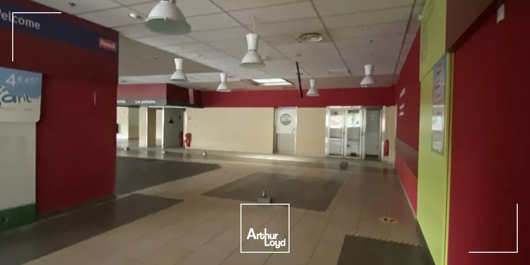 LOCAL COMMERCIAL location à LAGUENNE-SUR-AVALOUZE 19150