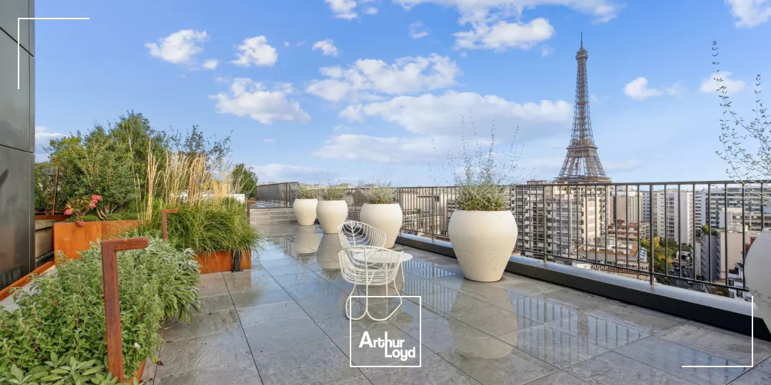 Bureaux rénovés en premier jour - Rooftop 360° avec vue tour Eiffel- pied de métro et RER