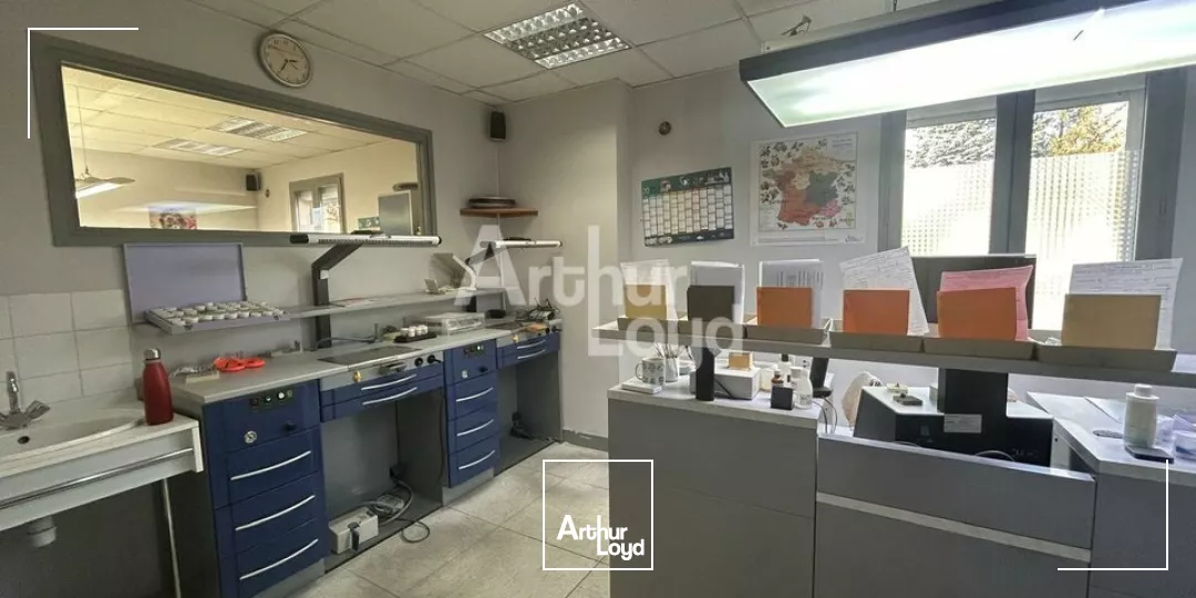 BLOIS - LOCATION BUREAUX DE 92,16 M² - ACCÈS A10 A 5 MN