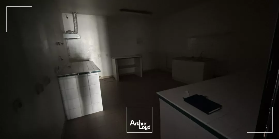 Local commercial à louer dans le vieux valenciennes, surface de 85m2