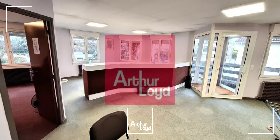BUREAUX A VENDRE 320M² RIOM 