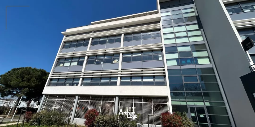 Bureaux à louer - Proximité transports et autoroutes - 13014 Marseille