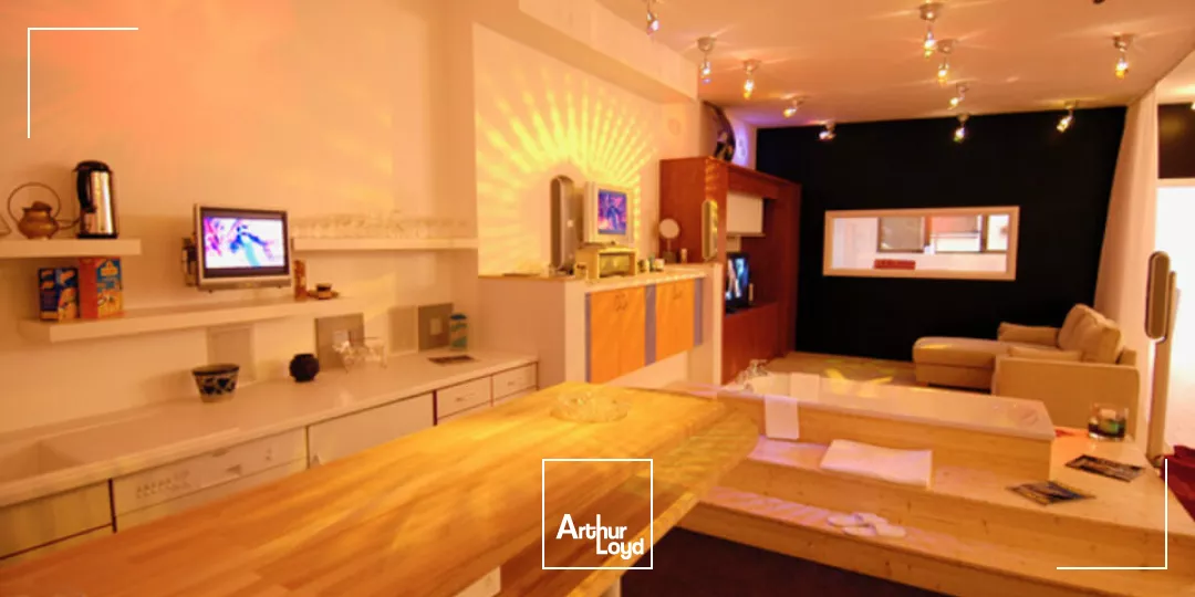 LOCAL COMMERCIAL à LOUER de 450 m²