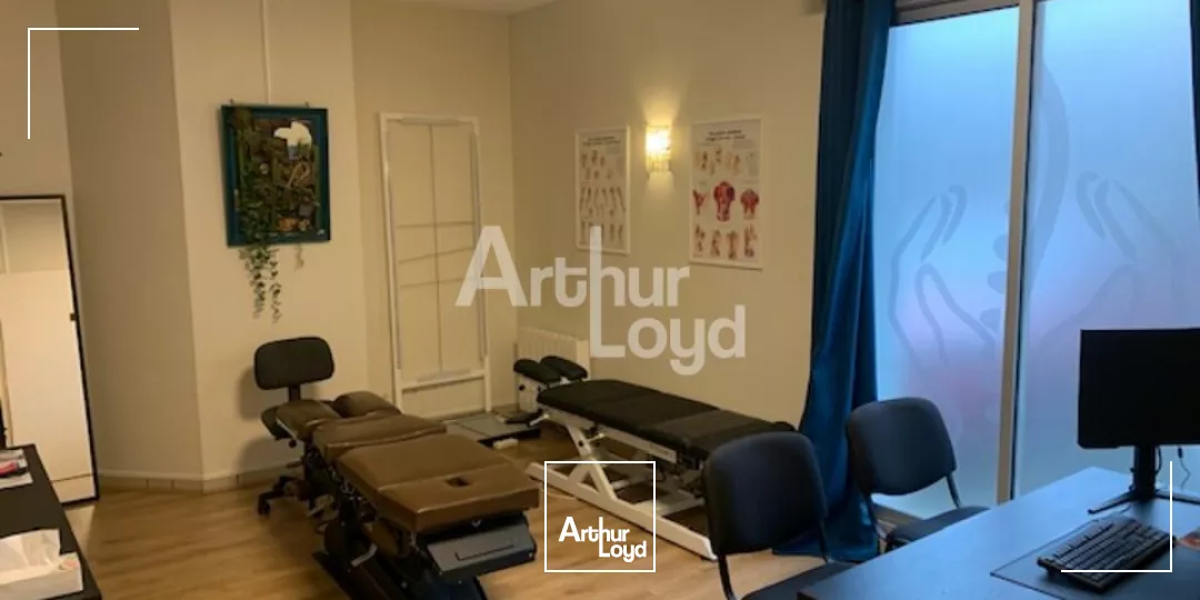 LOCAL PROFESSIONNEL 125m²