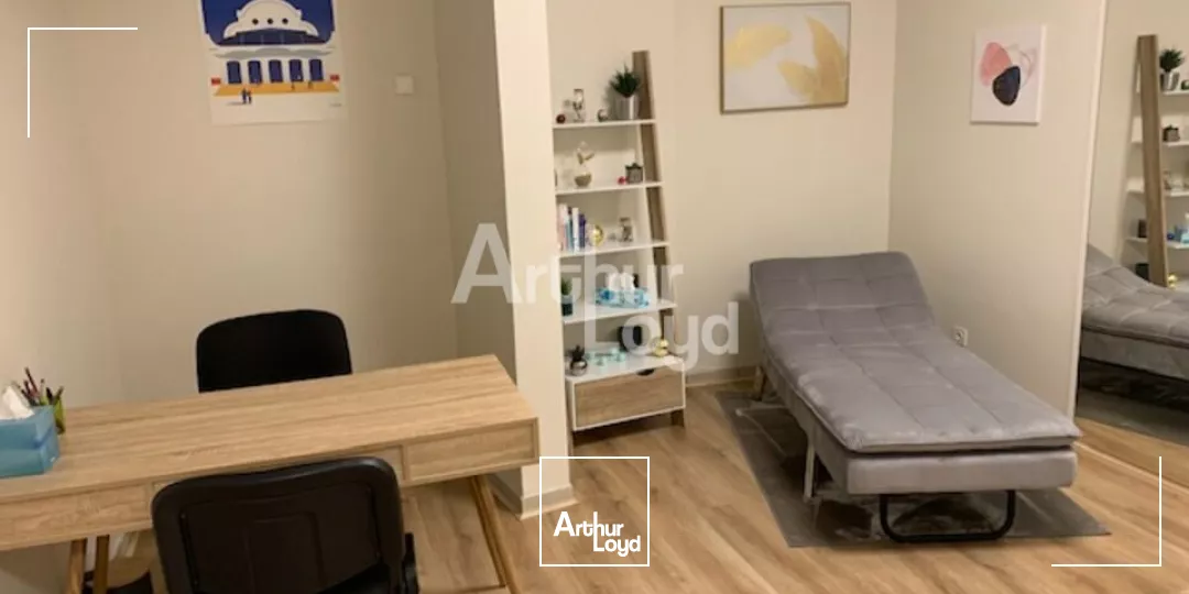 LOCAL PROFESSIONNEL 125m²