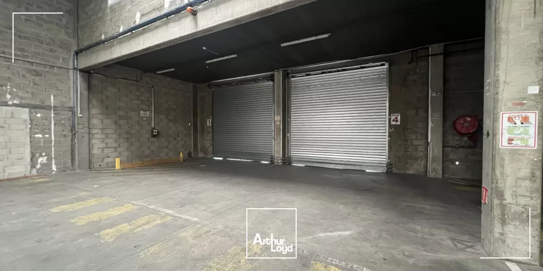 Location entrepôt industriel 1 340 m² - Goussainville, desserte routière A1/A104 et RER
