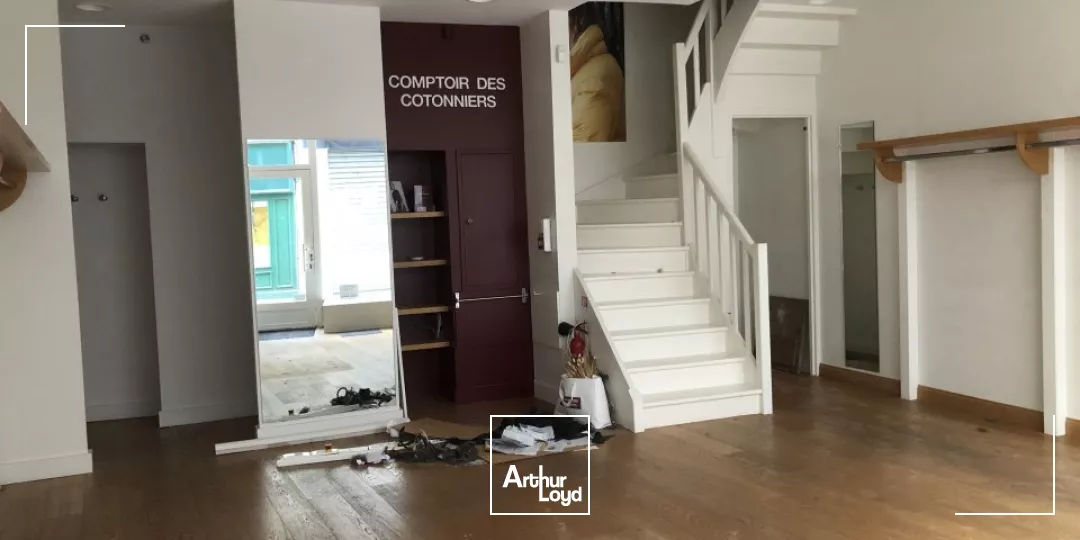 local commercial centre ville