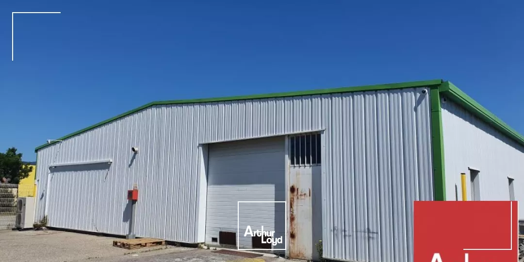 MONTELIMAR - ZONE DU MEYROL - A LOUER LOCAL D'ACTIVITE D'ENVIRON 470 M2 AVEC PARKING
