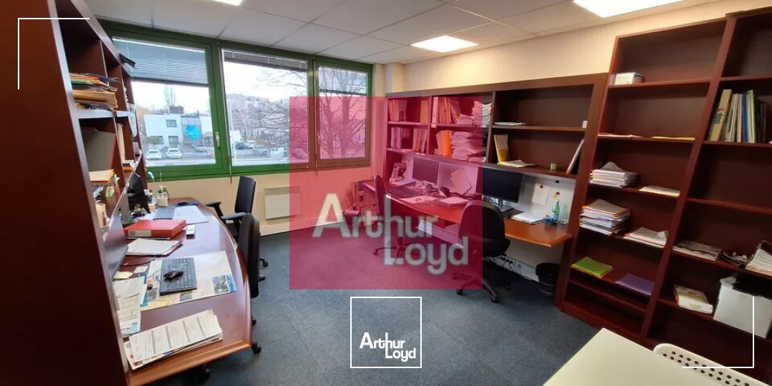 CLERMONT-FERRAND LA PARDIEU A LOUER BUREAUX 63M² 