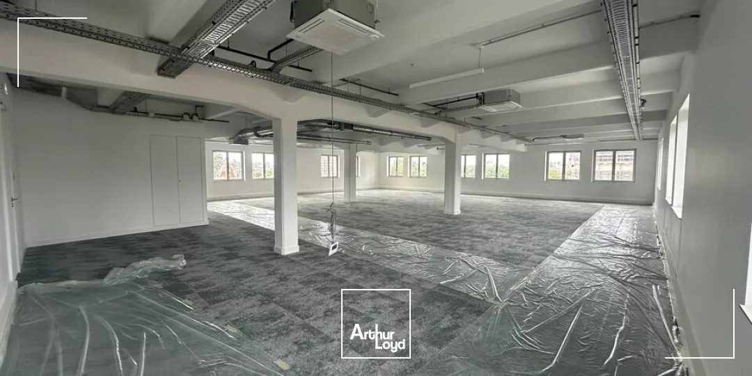 BUREAUX à LOUER de 339 m²