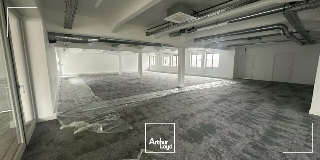 BUREAUX à LOUER de 339 m²