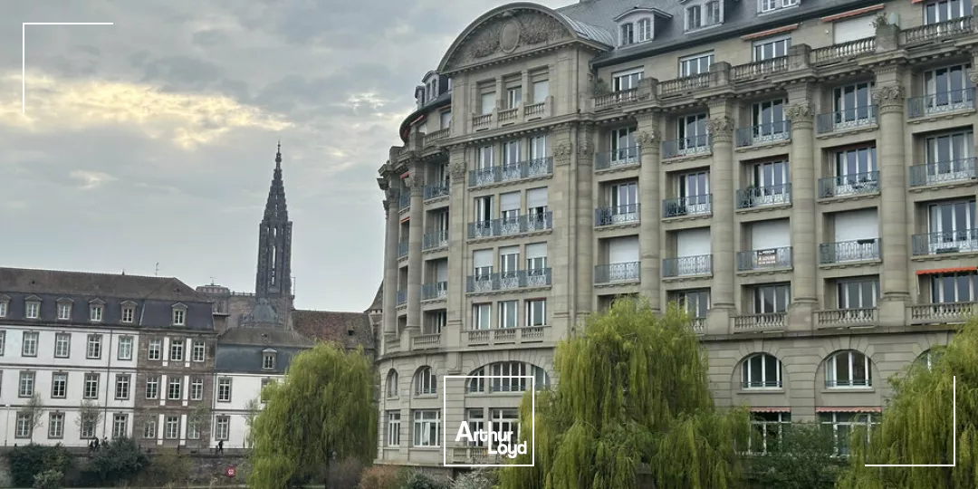 BUREAUX à VENDRE de 321 m²