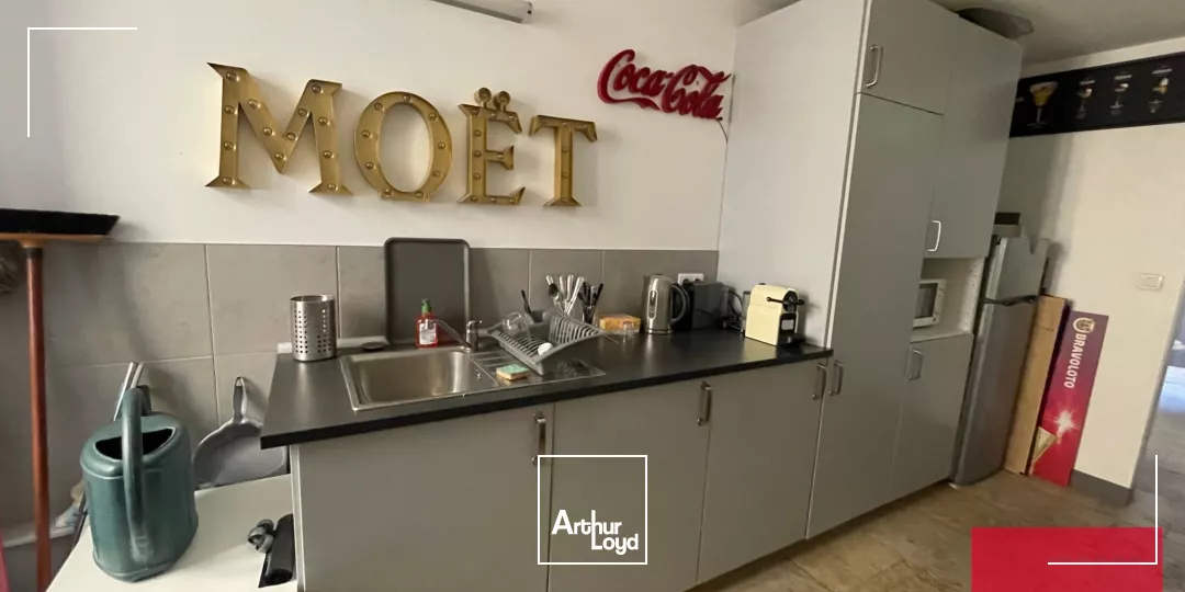 BUREAUX DE STANDING 220 M2 - MONTPELLIER HYPER CENTRE