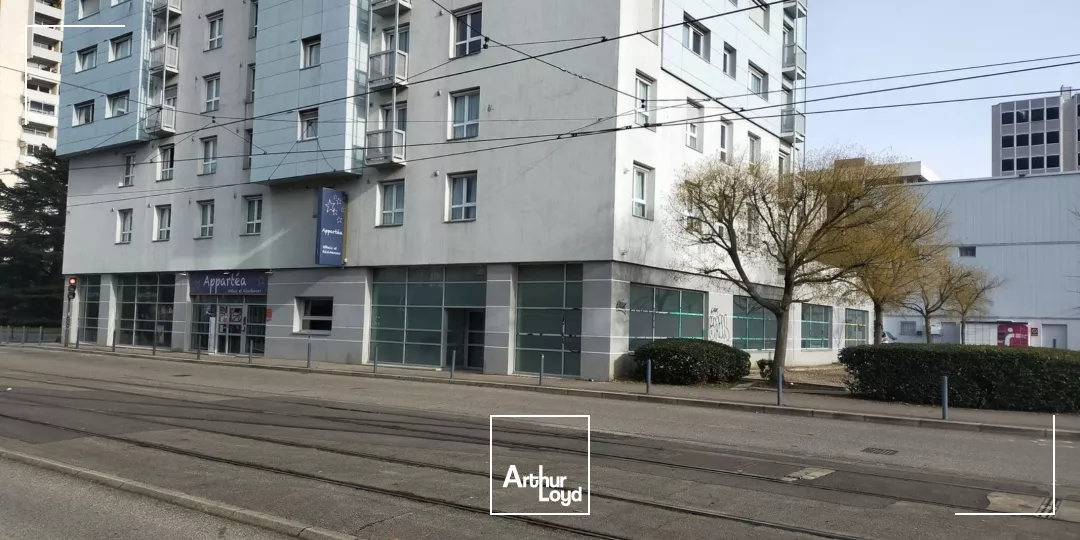 LOCAL COMMERCIAL 348 M²A VENDRE GRENOBLE PROCHE GRAND PLACE