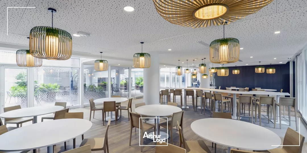 Mozaïk, bureaux lumineux et flexibles dans un immeuble de services, à Rueil sur Seine