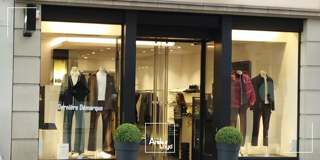 LOCAL COMMERCIAL à LOUER de 148 m²