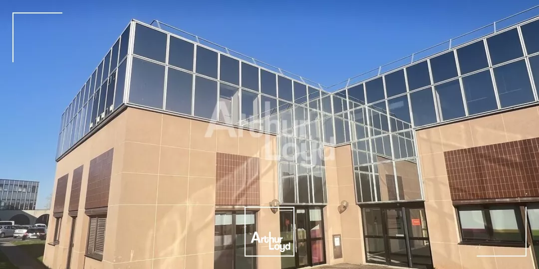 CESSON SEVIGNE - BUREAUX A LOUER - 177 M²