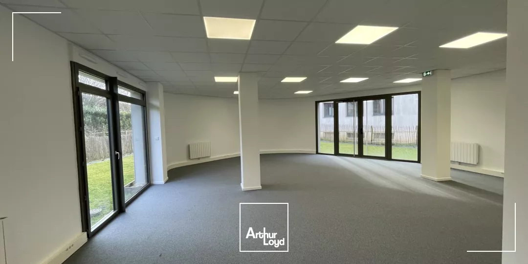 Locaux commerciaux à louer à BIHOREL 76420