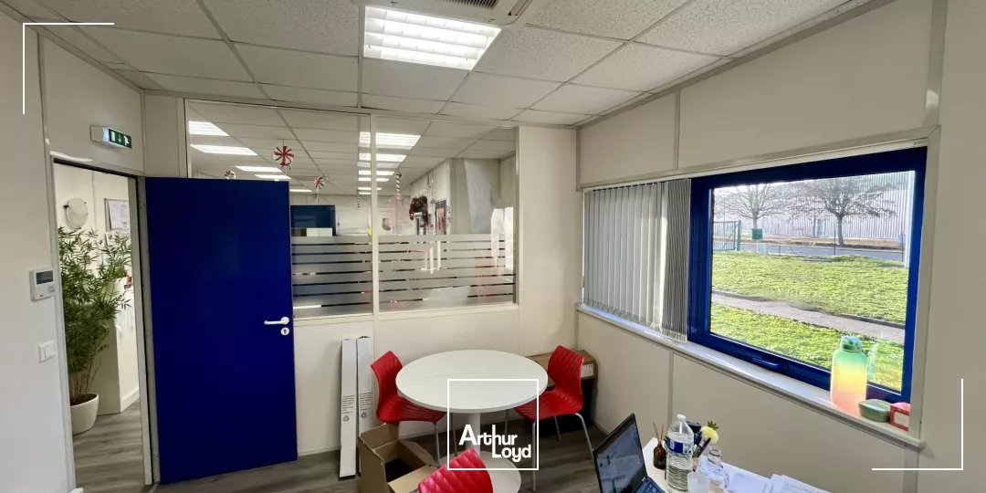 Bureaux à louer 77m2 Meung-Sur-Loire PA SYNERGIE