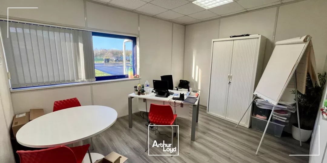 Bureaux à louer 77m2 Meung-Sur-Loire PA SYNERGIE