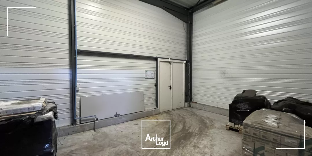 Local d'activités à louer Tavers 